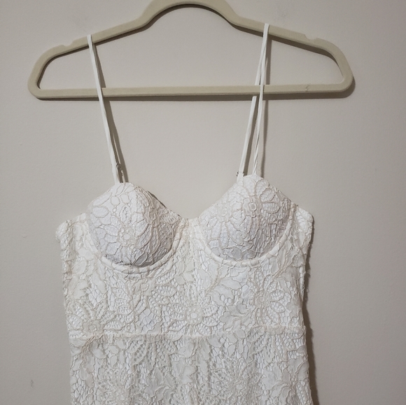 NBD X Naven Allie WHITE lace jumpsuit - Picture 4 of 11